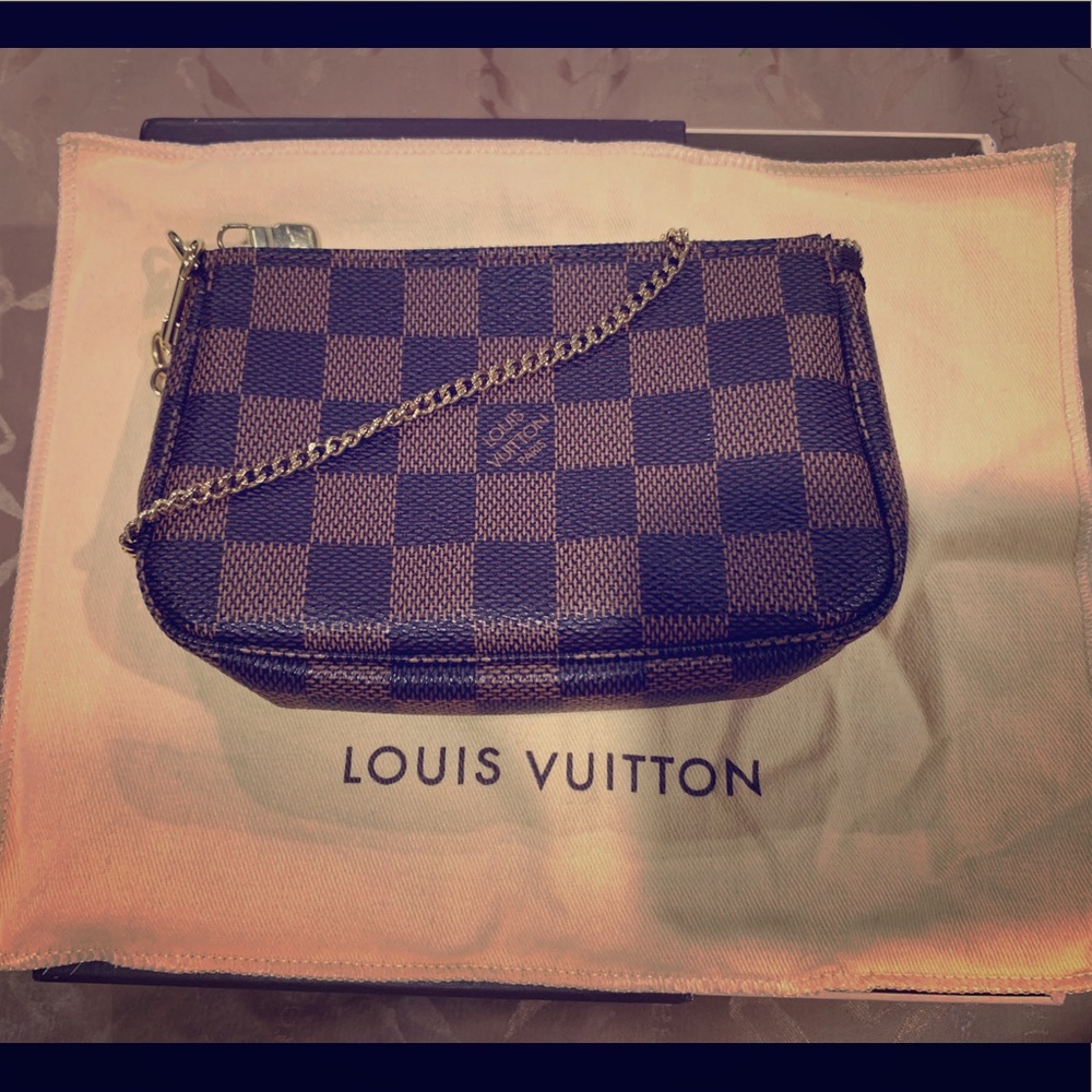 Louis Vuitton Mini Pochette